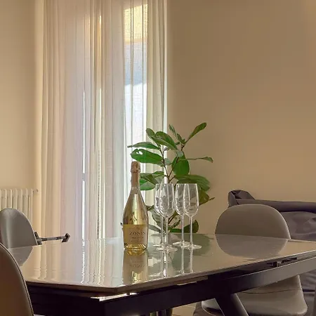 Urban By Host Hero *